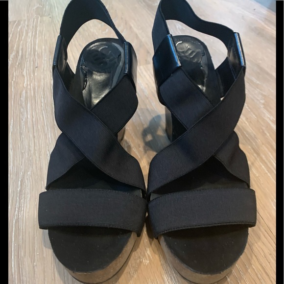 BCBG wedges - Picture 2 of 8